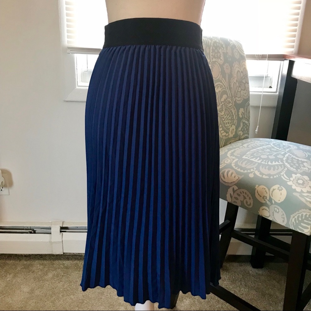 LuLaRoe Navy Blue Pleated Midi Skirt with Black Waistband